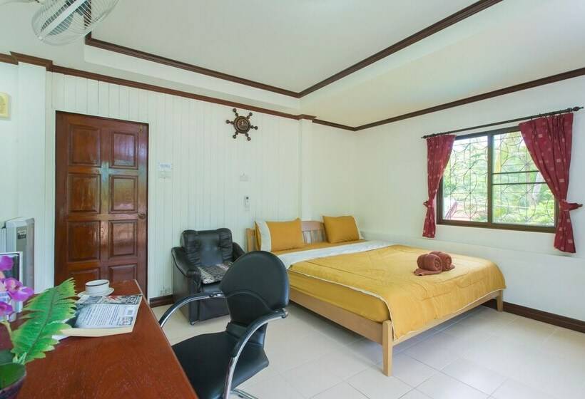 اتاق استاندارد با تخت بزرگ, Patong Rai Rom Yen Resort Sha
