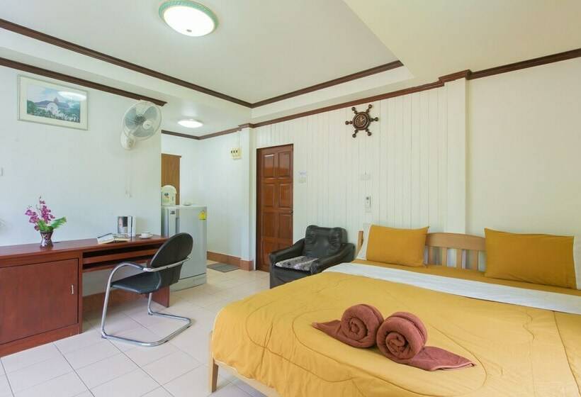 اتاق استاندارد با تخت بزرگ, Patong Rai Rom Yen Resort Sha