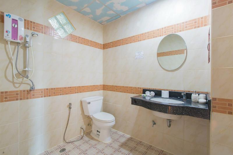 آپارتمان 1 خوابه با بالکن, Patong Rai Rom Yen Resort Sha