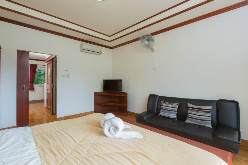 آپارتمان 1 خوابه با بالکن, Patong Rai Rom Yen Resort Sha