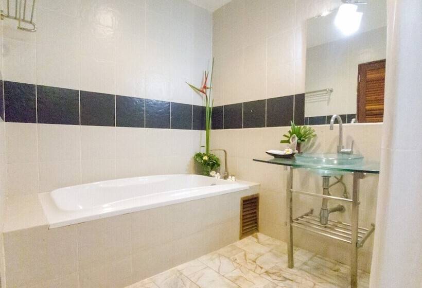 اتاق لوکس, Sasitara Residence
