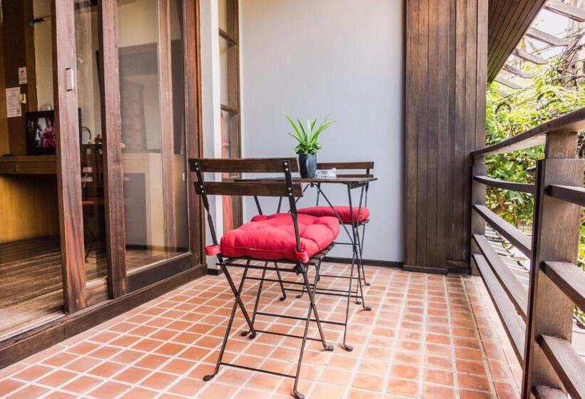اتاق استاندارد, Sasitara Residence