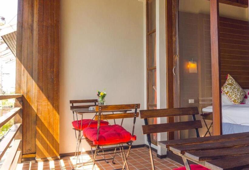 اتاق لوکس, Sasitara Residence