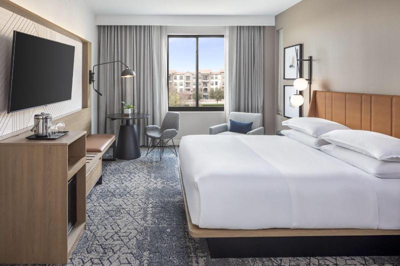 سوئیت اجرایی با تخت کینگ, Sheraton Hotel Stonebriar