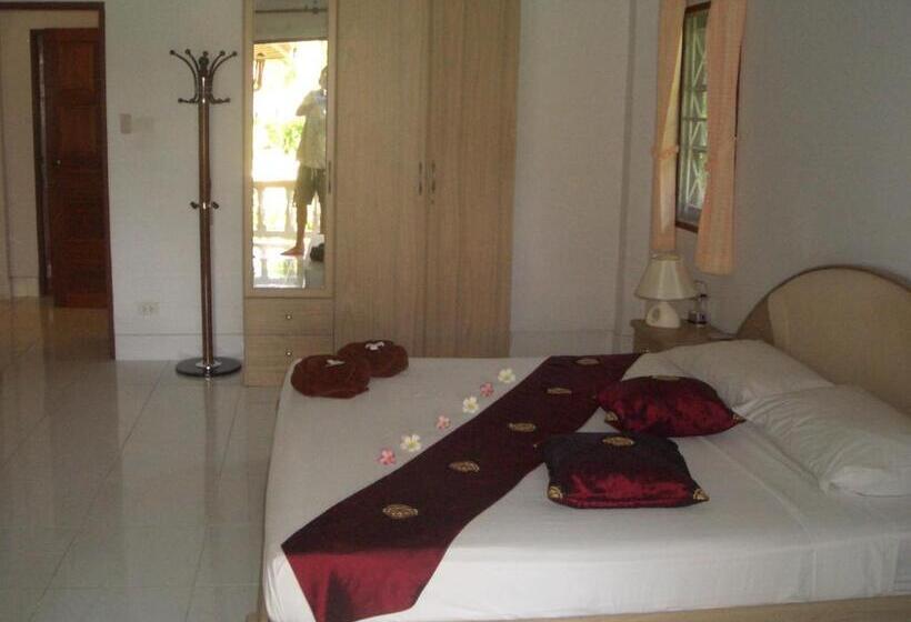 3-Bedroom Standard Bungalow, Smile House & Pool