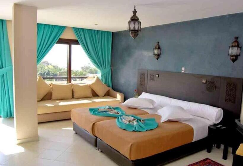 استودیو استاندارد با بالکن, Suite Hotel Tilila