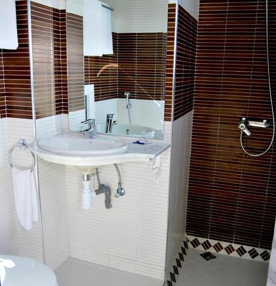 اتاق استاندارد, Suite Hotel Tilila