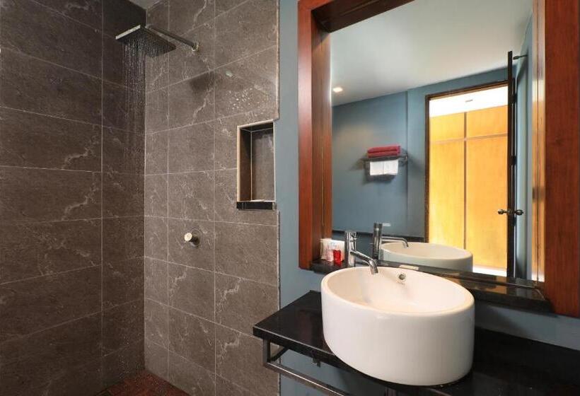 اتاق لوکس با بالکن, Tea Tree Boutique Resort