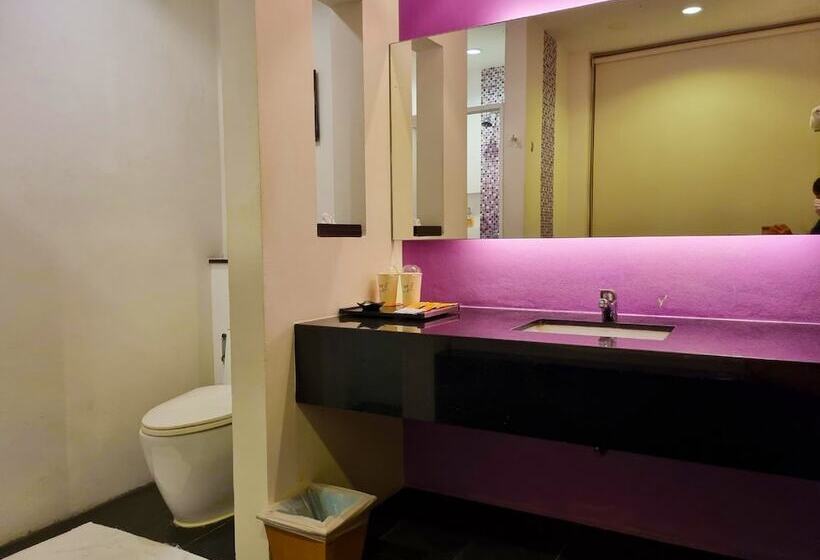 اتاق لوکس, Tinidee Golf Resort Phuket   Sha Extra Plus