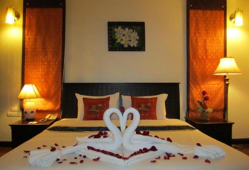 سوییت, Wannara Hotel Hua Hin