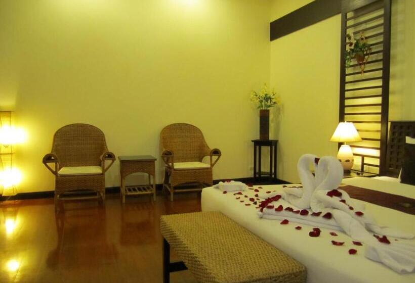 سوییت جونیور, Wannara Hotel Hua Hin