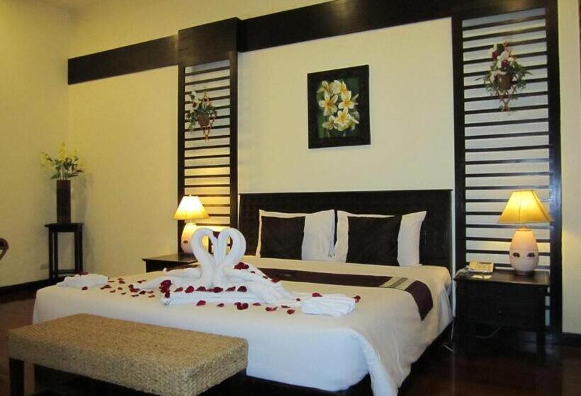 سوییت جونیور, Wannara Hotel Hua Hin