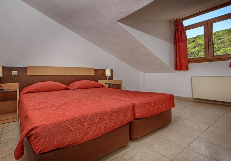 اتاق خانوادگی, Aristoteles Holiday Hotel And Spa