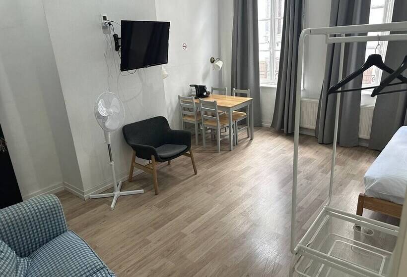 اتاق استاندارد, Bed Collège