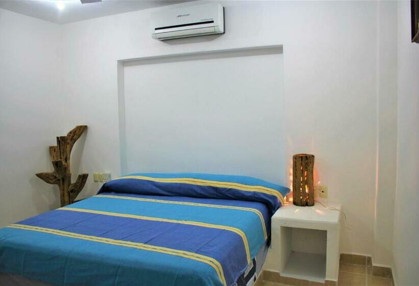 اتاق استاندارد با چشم‌انداز دریا, Sunset House Zihuatanejo