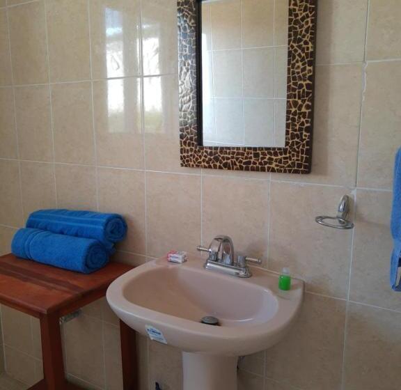 اتاق استاندارد با چشم‌انداز دریا, Sunset House Zihuatanejo