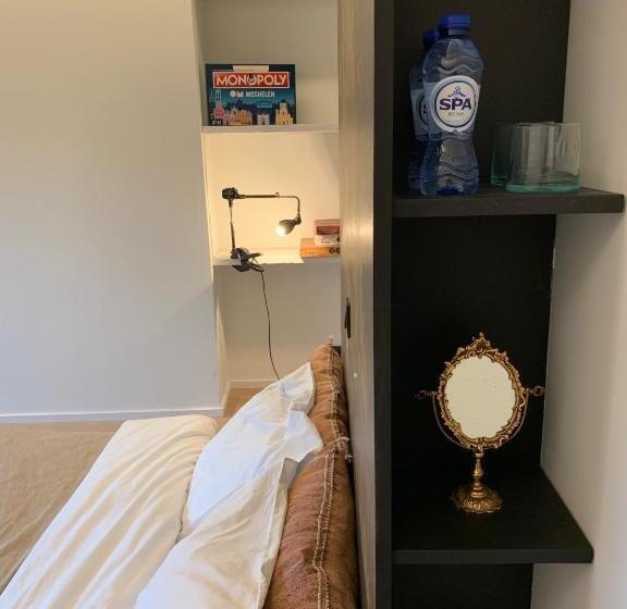 اتاق لوکس, Margaretha S Room