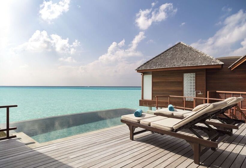 جناح مزود بحمام سباحة, Anantara Dhigu Maldives Resort