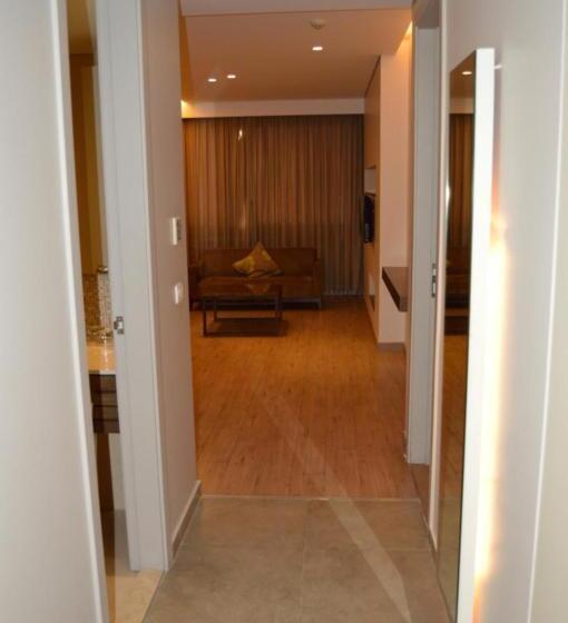 سوییت, Country Lodge Hotel & Resort Beirut