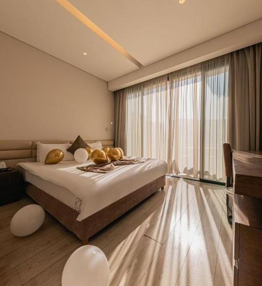 سوییت, Country Lodge Hotel & Resort Beirut