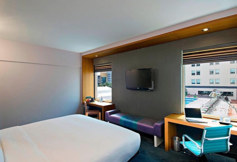 اتاق استاندارد با تخت دوبل, Aloft Bengaluru Whitefield