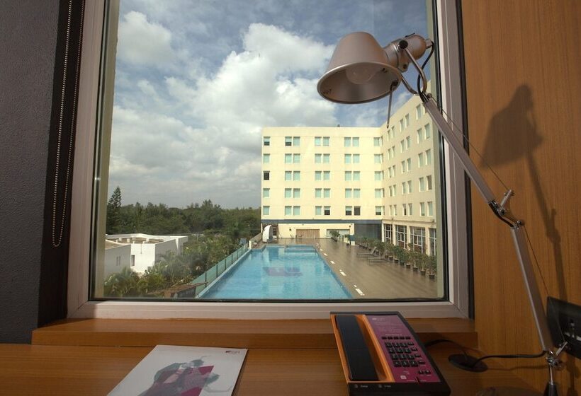 اتاق استاندارد با 2 تخت دوبل, Aloft Bengaluru Whitefield