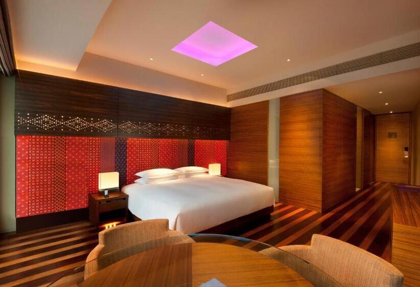اتاق استاندارد با تخت بزرگ, Andaz Xintiandi, Shanghai, By Hyatt