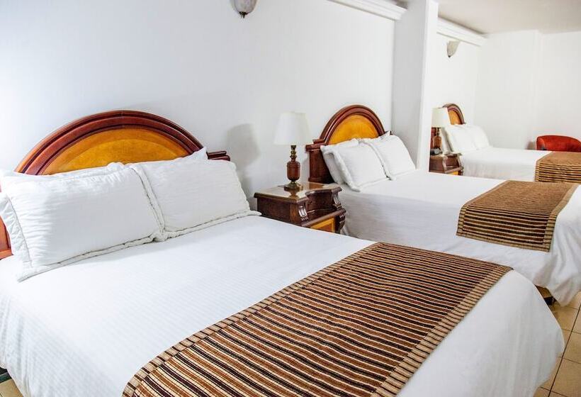 スタンダードトリプルルーム, Solar Hotel Casa Laureles