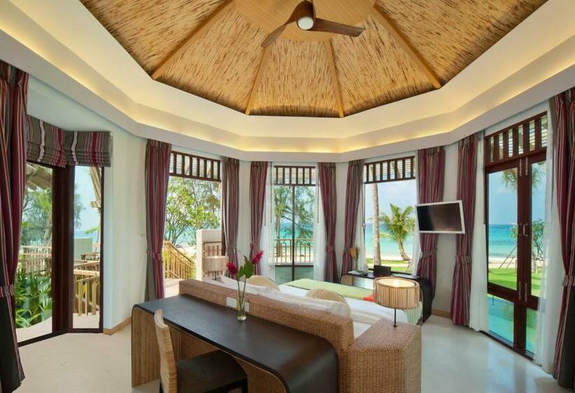 ویلای یک اتاق خوابه با استخر شنا, Ajinta Resort