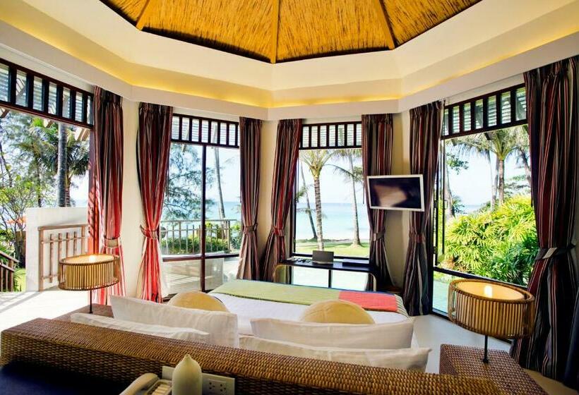ویلای یک اتاق خوابه با استخر شنا, Ajinta Resort