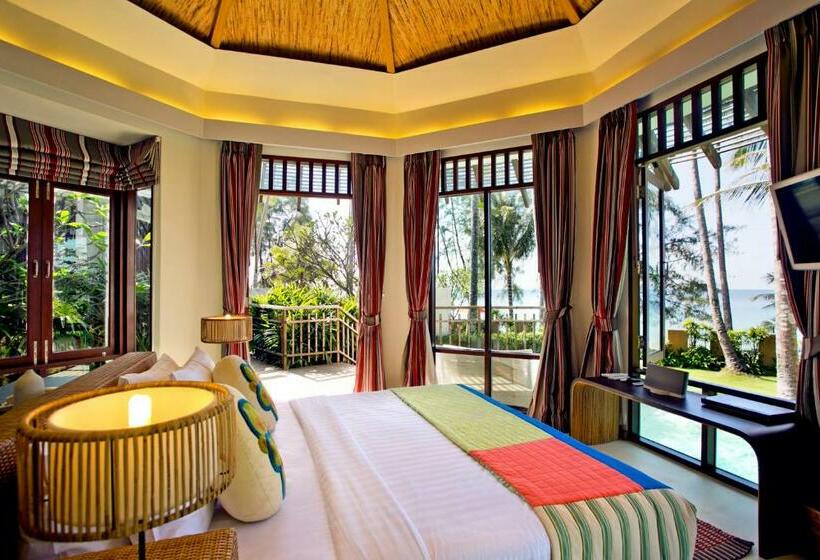 ویلای یک اتاق خوابه با استخر شنا, Ajinta Resort