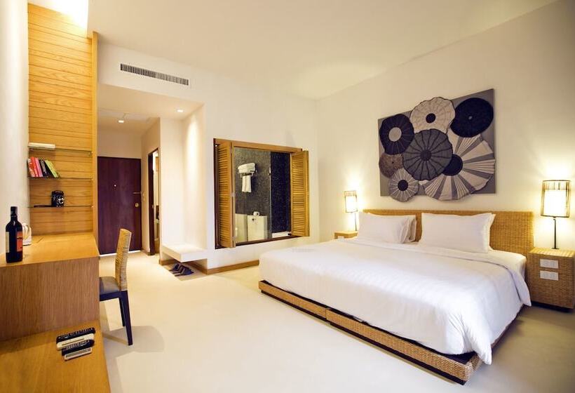 اتاق لوکس با چشم‌انداز دریا, Ajinta Resort