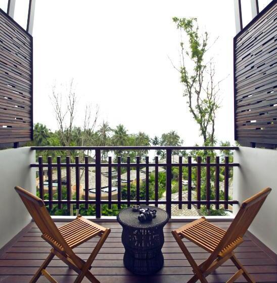 اتاق لوکس با چشم‌انداز دریا, Ajinta Resort
