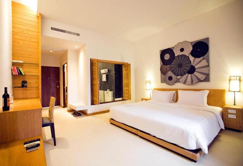 اتاق لوکس با چشم‌انداز دریا, Ajinta Resort