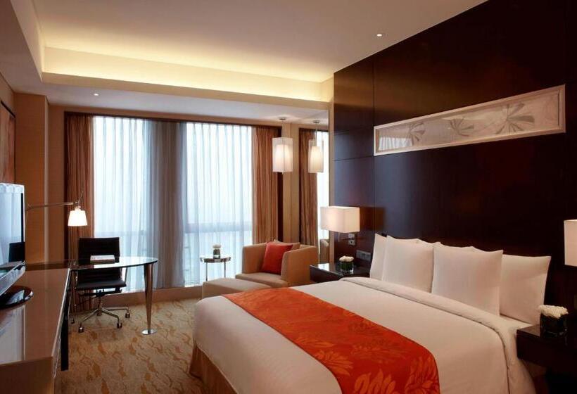 带大床的豪华间, Courtyard By Marriott Shanghai Jiading