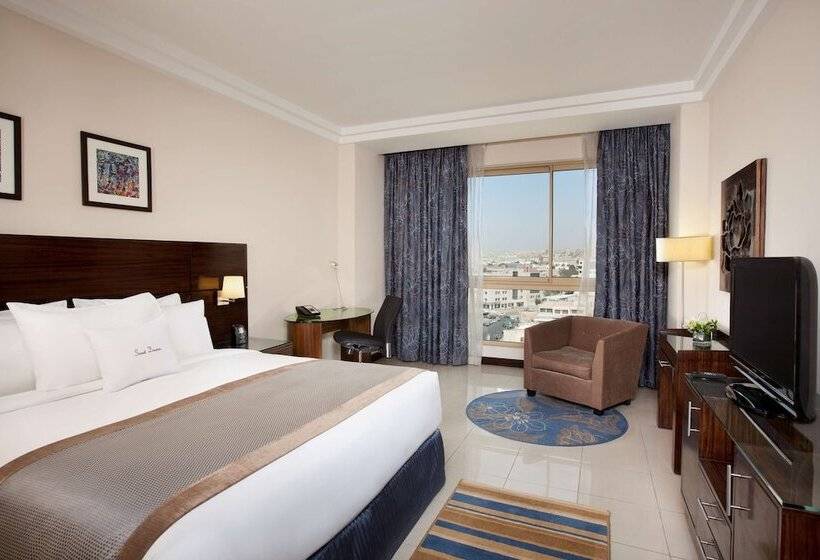 اتاق استاندارد با تخت بزرگ, Doubletree By Hilton  Aqaba