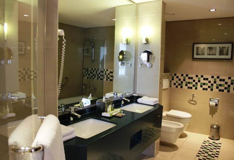 سوئیت اجرایی با تخت کینگ, Doubletree By Hilton Hotel Aqaba