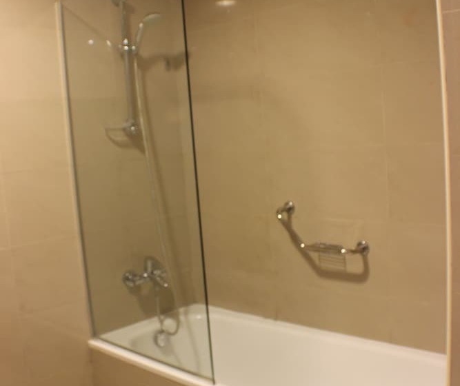 سوییت جونیور با چشم‌انداز دریا, Doubletree By Hilton Hotel Aqaba