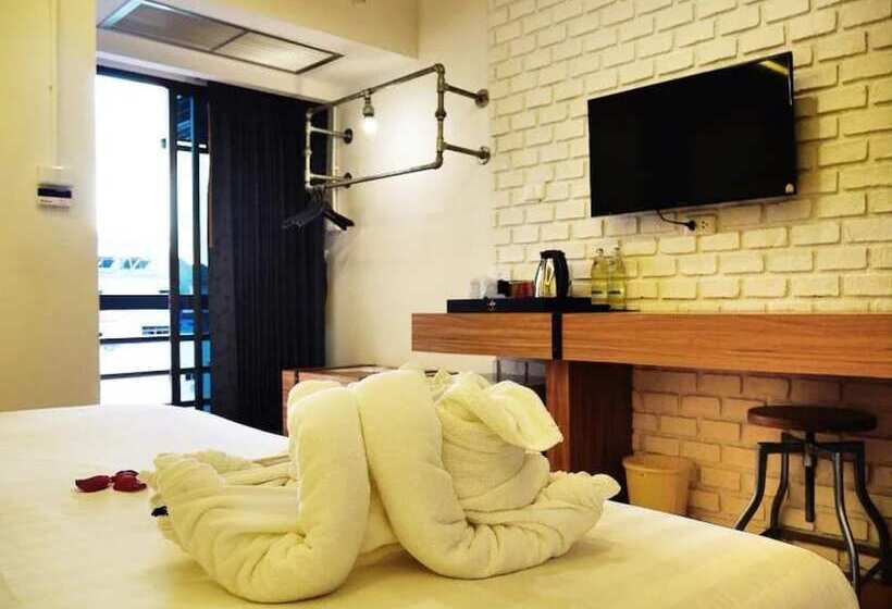 اتاق لوکس, Forty Winks Phuket