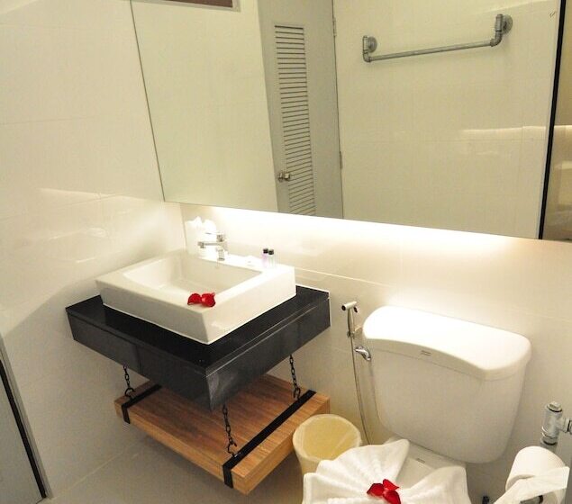 اتاق لوکس, Forty Winks Phuket