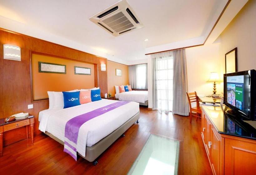 کلبه ییلاقی, Grand Lexis Port Dickson