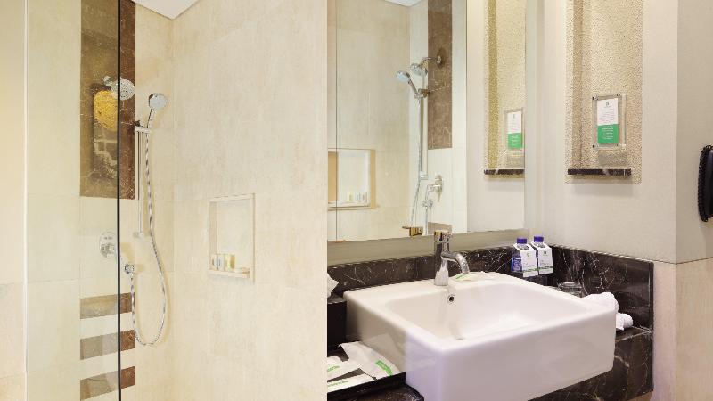 اتاق لوکس, Holiday Inn Bandung Pasteur, An Ihg