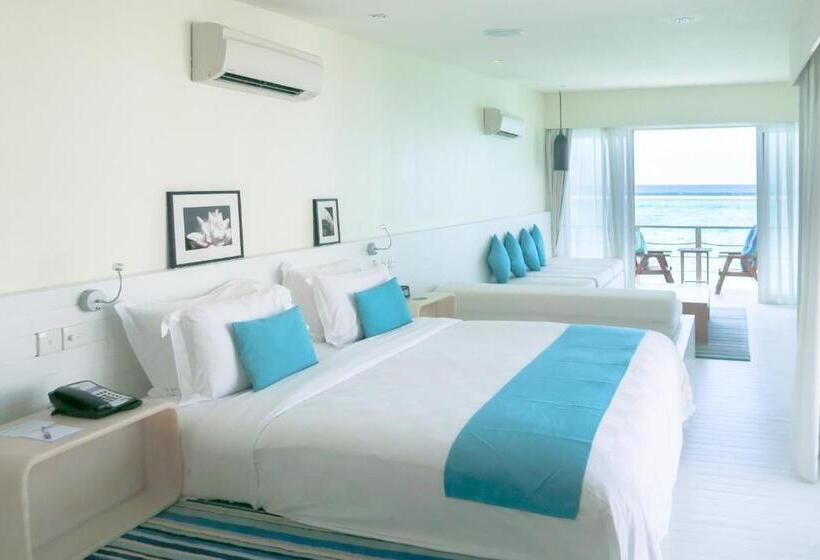ویلای 1 خوابه با چشم‌انداز دریا, Holiday Inn Resort Kandooma Maldives   Kids Stay & Eat Free And Dive Free For Certified Divers For A