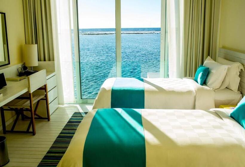 ویلای 1 خوابه, Holiday Inn Resort Kandooma Maldives   Kids Stay & Eat Free And Dive Free For Certified Divers For A