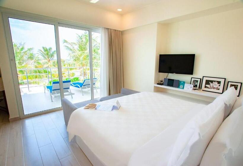 3 Bedroom Villa, Holiday Inn Resort Kandooma Maldives  Kids Stay & Eat Free