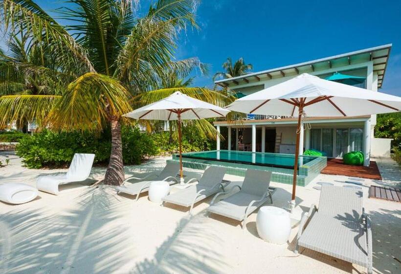 ویلای 3 خوابه, Holiday Inn Resort Kandooma Maldives   Kids Stay & Eat Free And Dive Free For Certified Divers For A