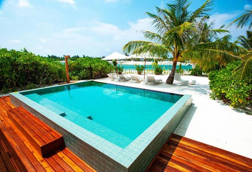 3 Bedroom Villa, Holiday Inn Resort Kandooma Maldives  Kids Stay & Eat Free