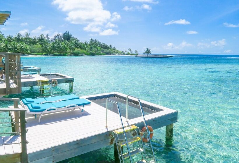 ویلای 1 خوابه, Holiday Inn Resort Kandooma Maldives   Kids Stay & Eat Free And Dive Free For Certified Divers For A
