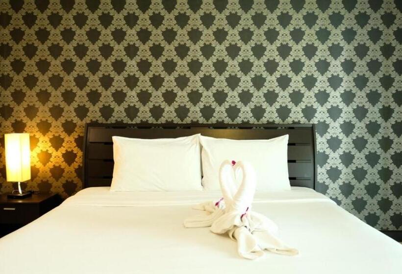سوییت جونیور, Jomtien Plaza Residence