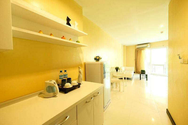 سوییت جونیور, Jomtien Plaza Residence